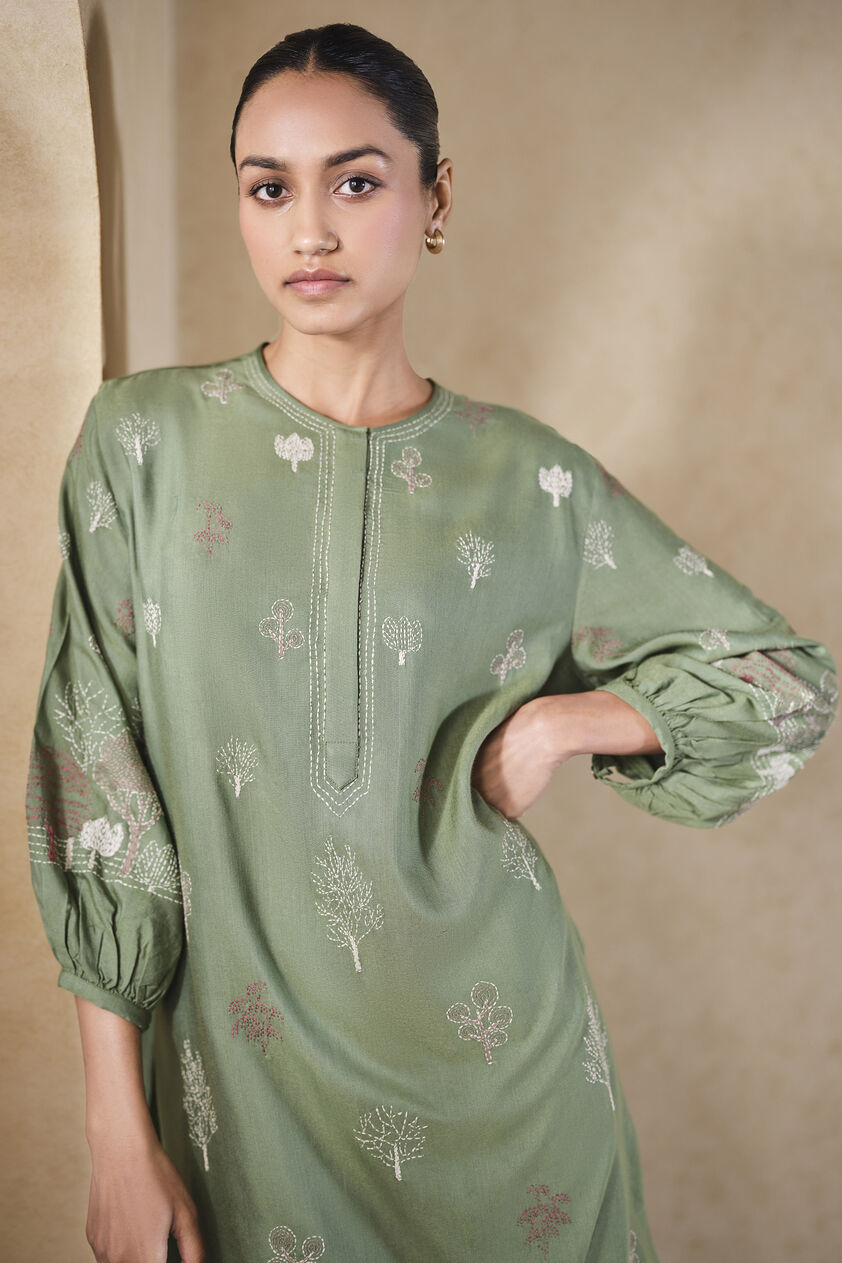 Dream Hand-embroidered Kantha Co-ord - Sage, Sage, image 5